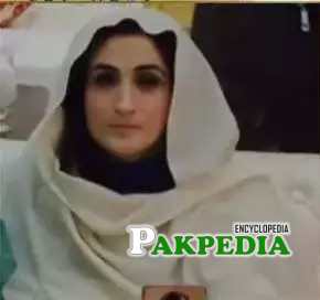 Bushra Maneka - Biography, Family & Marriage with Imran Khan